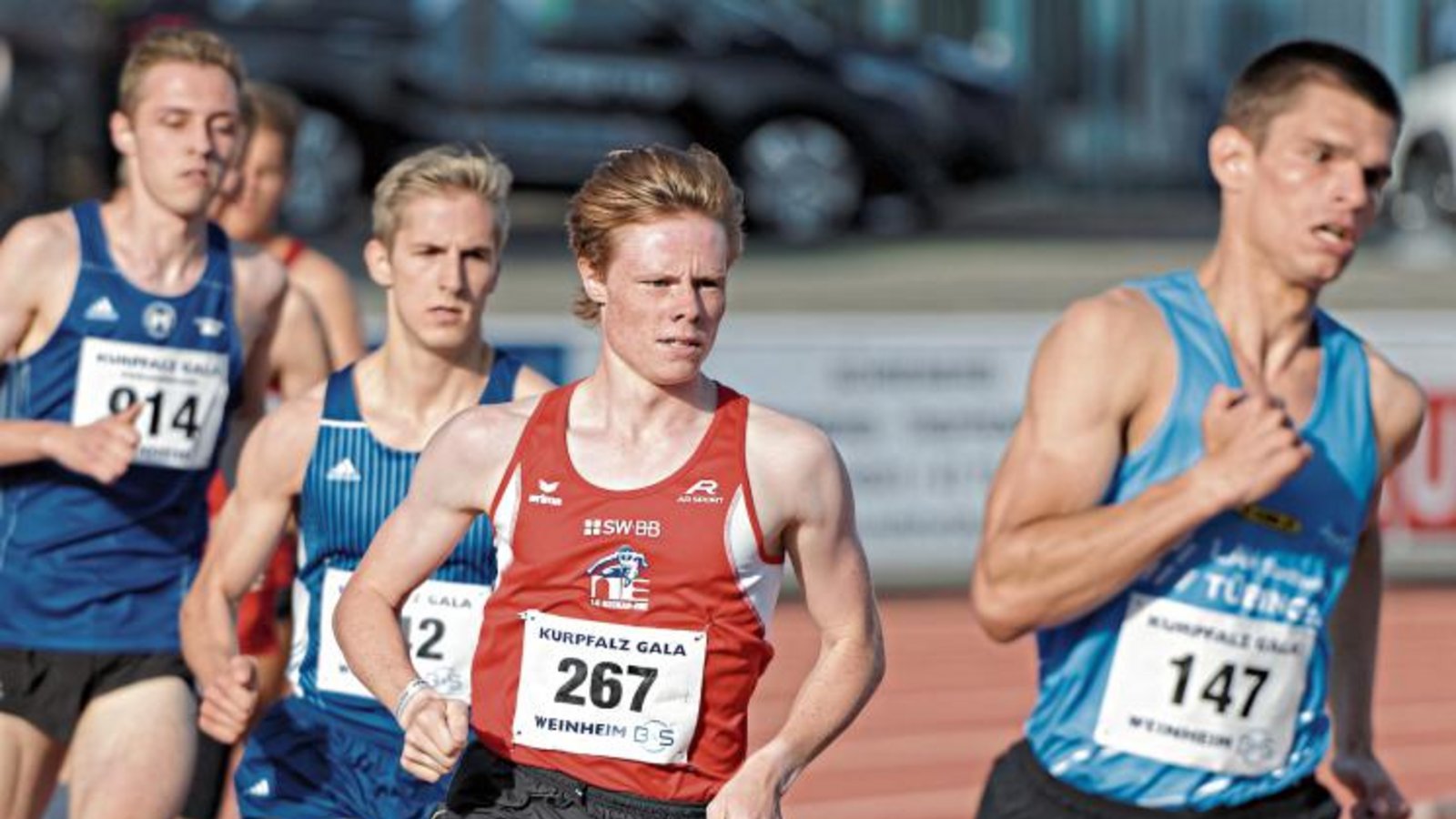 Jonte Fischer (Zweiter von rechts) sprintete zu einem U-20-Vereinsrekord. Foto: privat