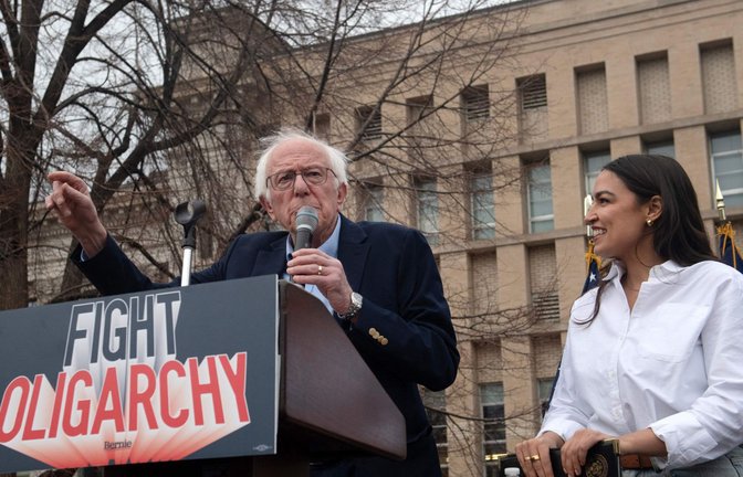 Ihre „Kampf gegen die Oligarchie“-Tour führte Bernie Sanders und  Alexandria Ocasio-Cortez durch Colorado, Nevada und Arizona.<span class='image-autor'>Foto: AFP/Jason Conolly</span>