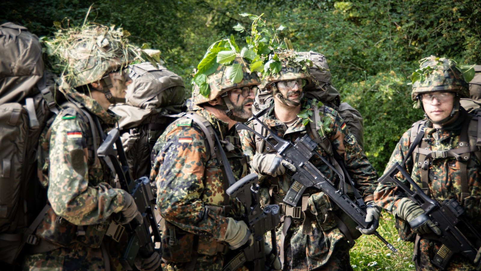 Zivilisten werden im Rahmen von „Ungedient für die Reserve“ zu Soldaten ausgebildet.Foto: Wolff