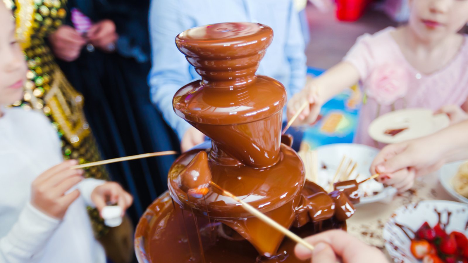 Welche Schokolade kommt in den Schokobrunnen?Foto: Tsuguliev/Shutterstock Welche Schokolade kommt in den Schokobrunnen?Foto: Tsuguliev/Shutterstock