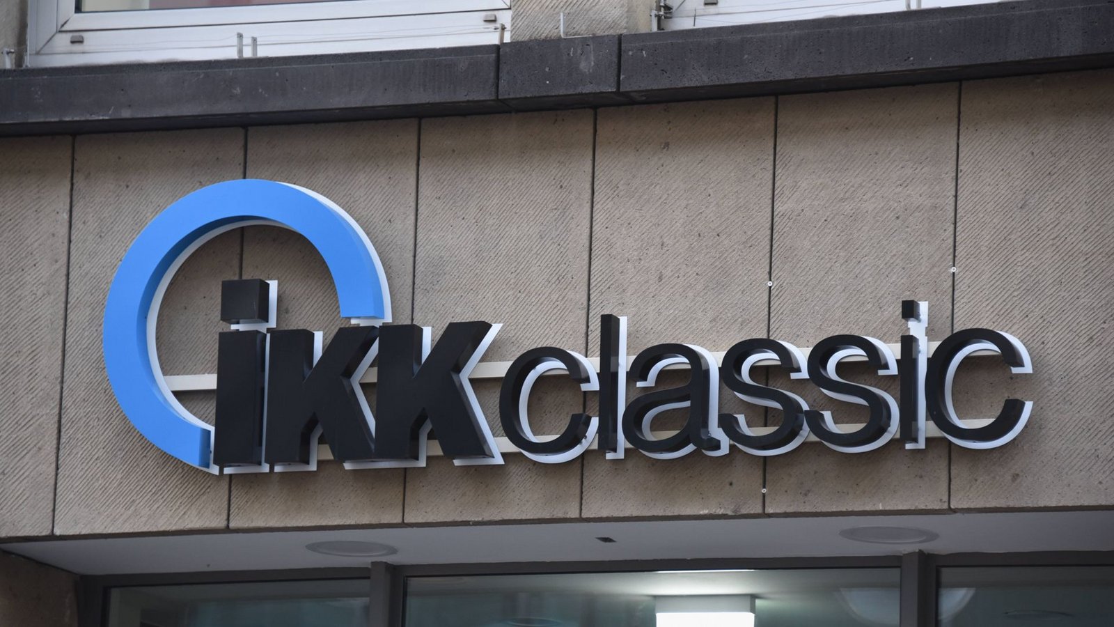 Die IKK classic schränkt ihren Service ein.Foto: IMAGO/Horst Galuschka Die IKK classic schränkt ihren Service ein.Foto: IMAGO/Horst Galuschka