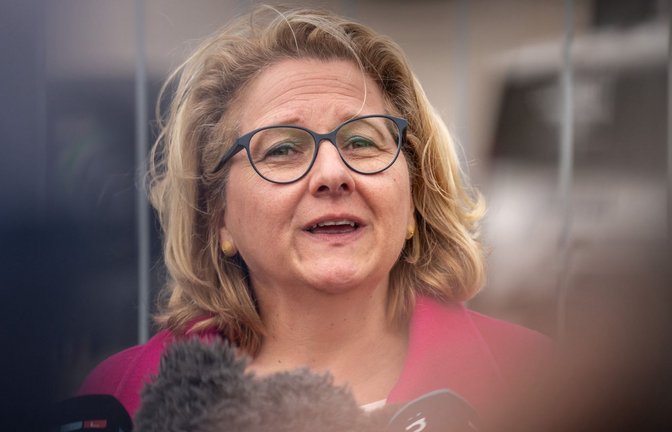 Bundesentwicklungsministerin Svenja Schulze (SPD) fordert von Superreichen einen größeren Beitrag für den Klimaschutz.<span class='image-autor'>Foto: dpa/Michael Kappeler</span>
