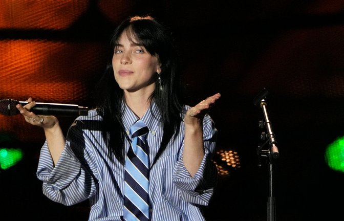 Der US-Popstar Billie Eilish kündigt ihre "Hit Me Hard and Soft"-Tour für das Jahr 2025 an.<span class='image-autor'>Foto: Lewis Joly/AP/dpa</span>