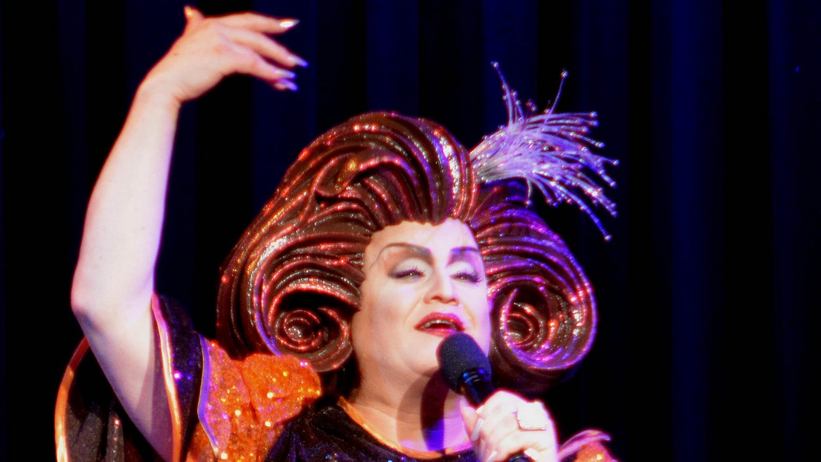 Fräulein Wommy Wonder zu Gast in Schützingen. Foto: Stahlfeld Fräulein Wommy Wonder zu Gast in Schützingen. Foto: Stahlfeld