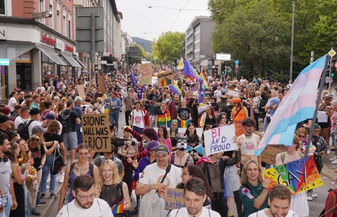 Am 25. Juli wird es bunt in den Straßen: Dann zieht die CSD-Demonstration wieder durch Stuttgart – für viele Teilnehmende ist die Demo dieses Jahr wichtiger denn je. (Archivbild)<span class='image-autor'>Andreas Rosar Fotoagentur-Stuttgart</span>