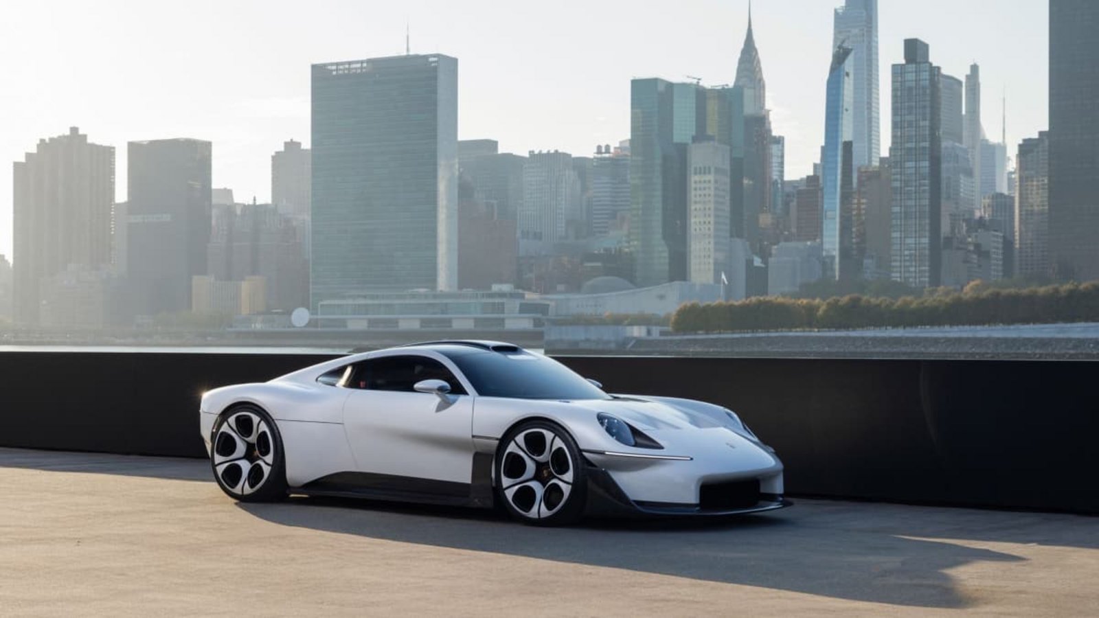 Der neue Porsche „Mission S“ wurde in New York vorgestellt.Porsche/dpa Der neue Porsche „Mission S“ wurde in New York vorgestellt.Porsche/dpa
