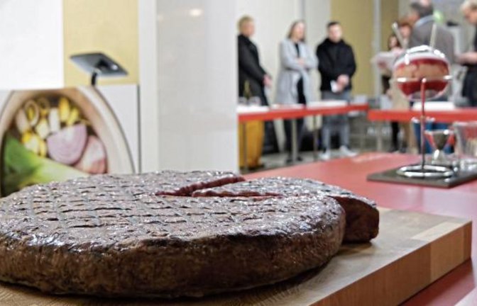 Wie das Fleisch der Zukunft aussehen könnte, ist im A.K.T zu sehen.  Foto: Friedrich