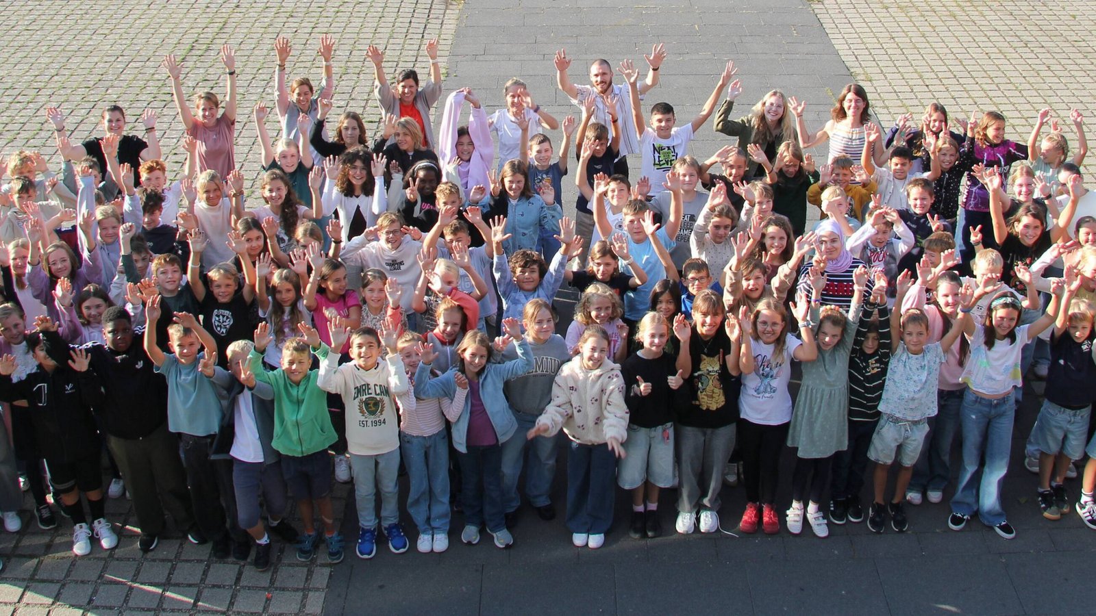 Angekommen: die neuen Fünftklässlerinnen und Fünftklässer am Vaihinger Stromberg-Gymnasium Foto: p Angekommen: die neuen Fünftklässlerinnen und Fünftklässer am Vaihinger Stromberg-Gymnasium Foto: p