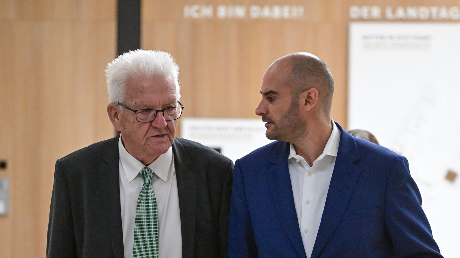 Mit den Ergebnissen der Grundsteuerreform kommt ein heißes Eisen aufs Tapet von Ministerpräsident Winfried Kretschmann (l.) und Finanzminister Danyal Bayaz.Foto: dpa/Bernd Weißbrod Mit den Ergebnissen der Grundsteuerreform kommt ein heißes Eisen aufs Tapet von Ministerpräsident Winfried Kretschmann (l.) und Finanzminister Danyal Bayaz.Foto: dpa/Bernd Weißbrod