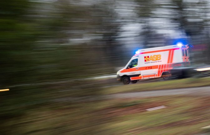 Für den 25-Jährigen kam jede Hilfe zu spät. (Symbolbild)<span class='image-autor'>Foto: Julian Stratenschulte/dpa</span>