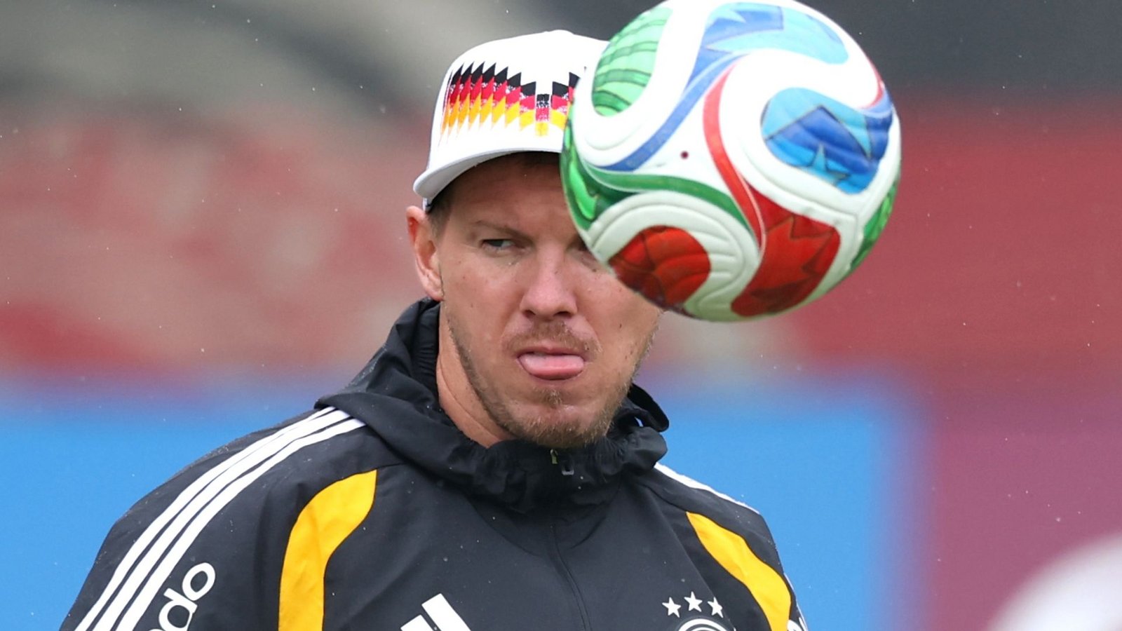 Wen lässt der Bundestrainer gegen Ecuador an den Ball?Foto: Jan Woitas/dpa Wen lässt der Bundestrainer gegen Ecuador an den Ball?Foto: Jan Woitas/dpa