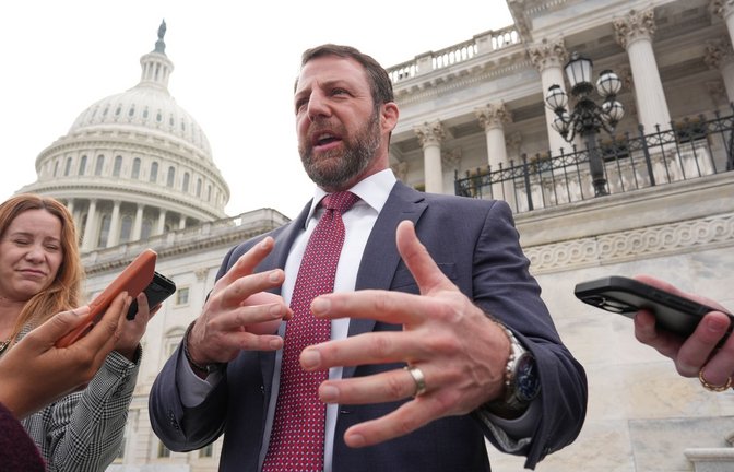 Senator Markwayne Mullin soll nach Willen Trumps künftig das Heimatschutzministerium leiten.<span class='image-autor'>Foto: J. Scott Applewhite/AP/dpa</span>