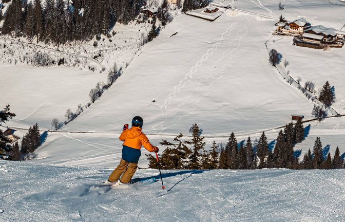 Durch den Klimawandel werden die Winter kürzer und die Schneedecken dünner. (Archivbild)<span class='image-autor'>Foto: IMAGO/Martin Erdniss/IMAGO/MARTIN ERDNISS</span>