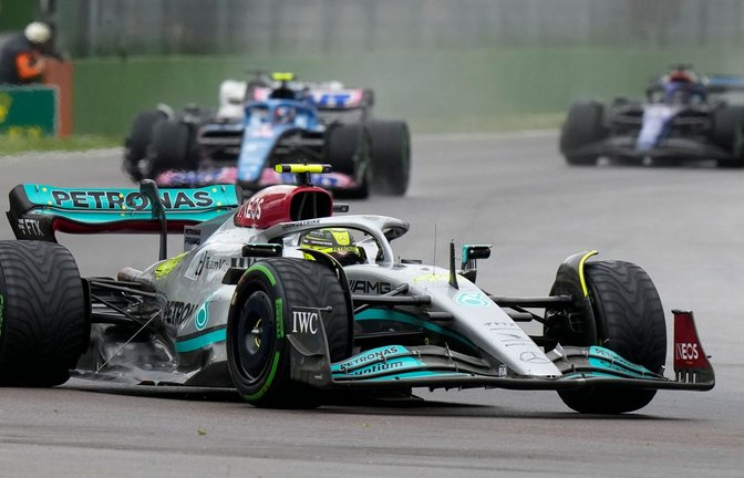 Lewis Hamilton sieht keine Titelchancen mehr.<span class='image-autor'>Foto: Luca Bruno/AP/dpa</span>
