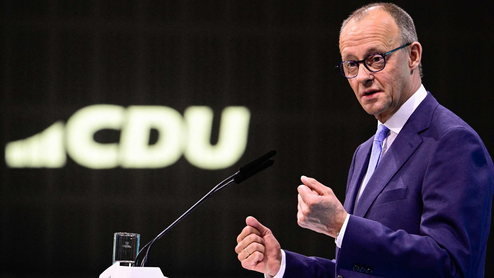 Friedrich Merz bei seiner Parteitagsrede ein BerlinFoto: AFP/TOBIAS SCHWARZ Friedrich Merz bei seiner Parteitagsrede ein BerlinFoto: AFP/TOBIAS SCHWARZ
