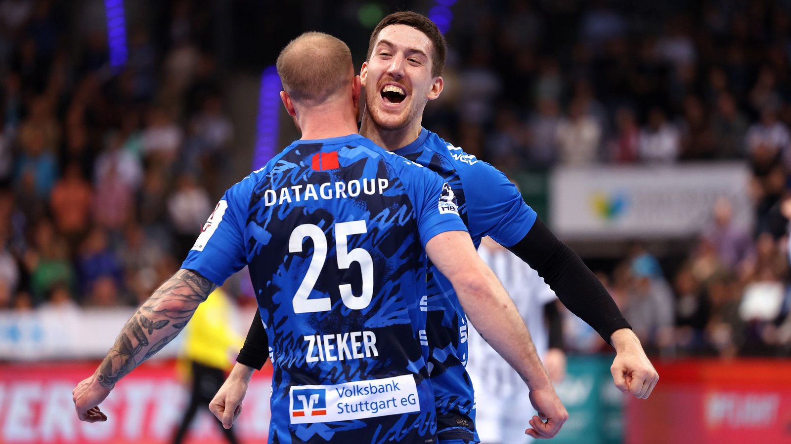 Ivan Snajder und Patrick Zieker: Riesenjubel beim TVB Stuttgart.Foto: Baumann/Julia Rahn Ivan Snajder und Patrick Zieker: Riesenjubel beim TVB Stuttgart.Foto: Baumann/Julia Rahn