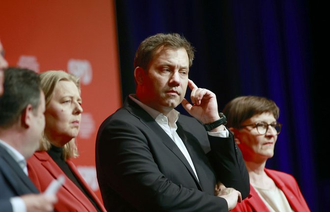 Wie stellt sich die SPD künftig personell auf? Matthias Miersch, Hubertus Heil, Bärbel Bas, Lars Klingbeil und Saskia Esken (v.l.) spielen schon bisher wichtige Rollen.<span class='image-autor'>Foto: Matthias Bein</span>