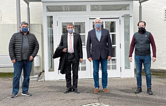 Bernd Hasenmaier, Konrad Epple, Peter Schäfer und Andreas Hildenbrand (von links) sprachen über Themen der Eberdinger Lokalpolitik.  Foto: p