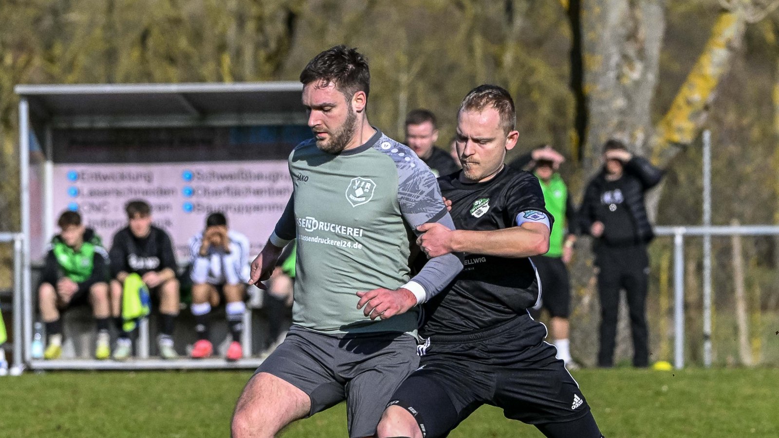 Für Tom Jäger (rechts) und den SV Iptingen zählt am Sonntag nur ein Sieg. Foto: Leitner