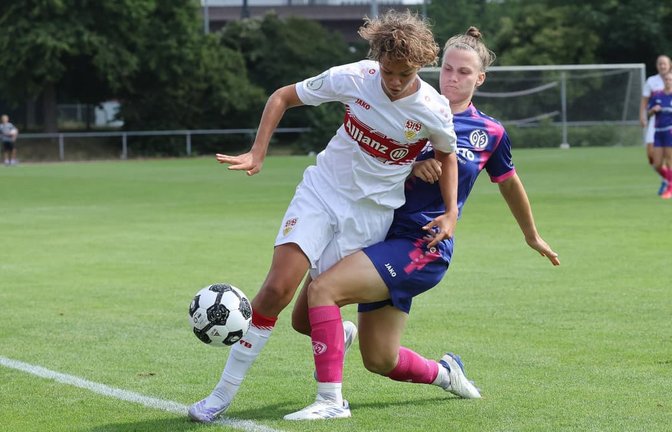 Rosa Rückert vom VfB Stuttgart kann auf dem Spielfeld besondere Momente kreieren. Zuletzt musste sie aber lange pausieren.<span class='image-autor'>Baumann/Hansjürgen Britsch</span>