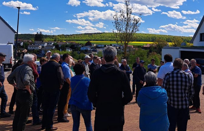 Austausch vor Ort: Viele Großglattbacher fordern eine öffentliche Diskussion.  <span class='image-autor'>Foto: p</span>