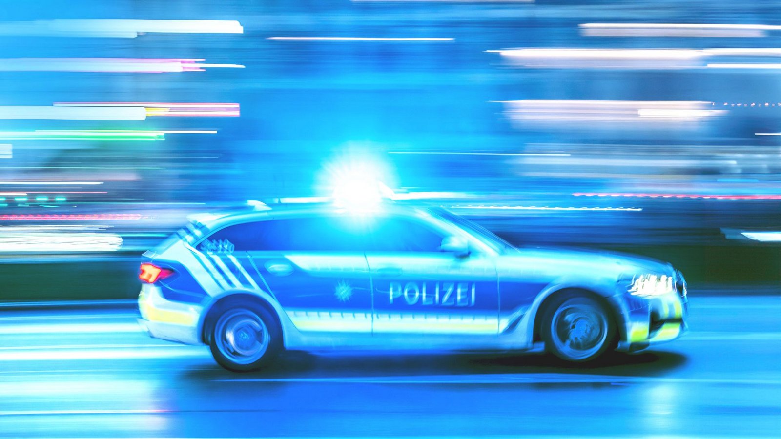 Die Ulmer Polizei musste am Dienstagabend zum Parkhaus Deutschhaus ausrücken. (Symbolbild)Foto: imago/Wolfgang Maria Weber Die Ulmer Polizei musste am Dienstagabend zum Parkhaus Deutschhaus ausrücken. (Symbolbild)Foto: imago/Wolfgang Maria Weber
