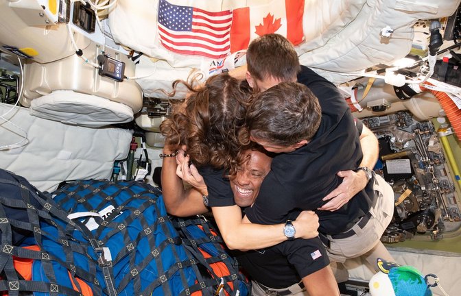 In der Nacht zum Samstag (MESZ) sollen die vier Astronauten wieder auf der Erde landen.<span class='image-autor'>Foto: Uncredited/NASA/AP/dpa</span>