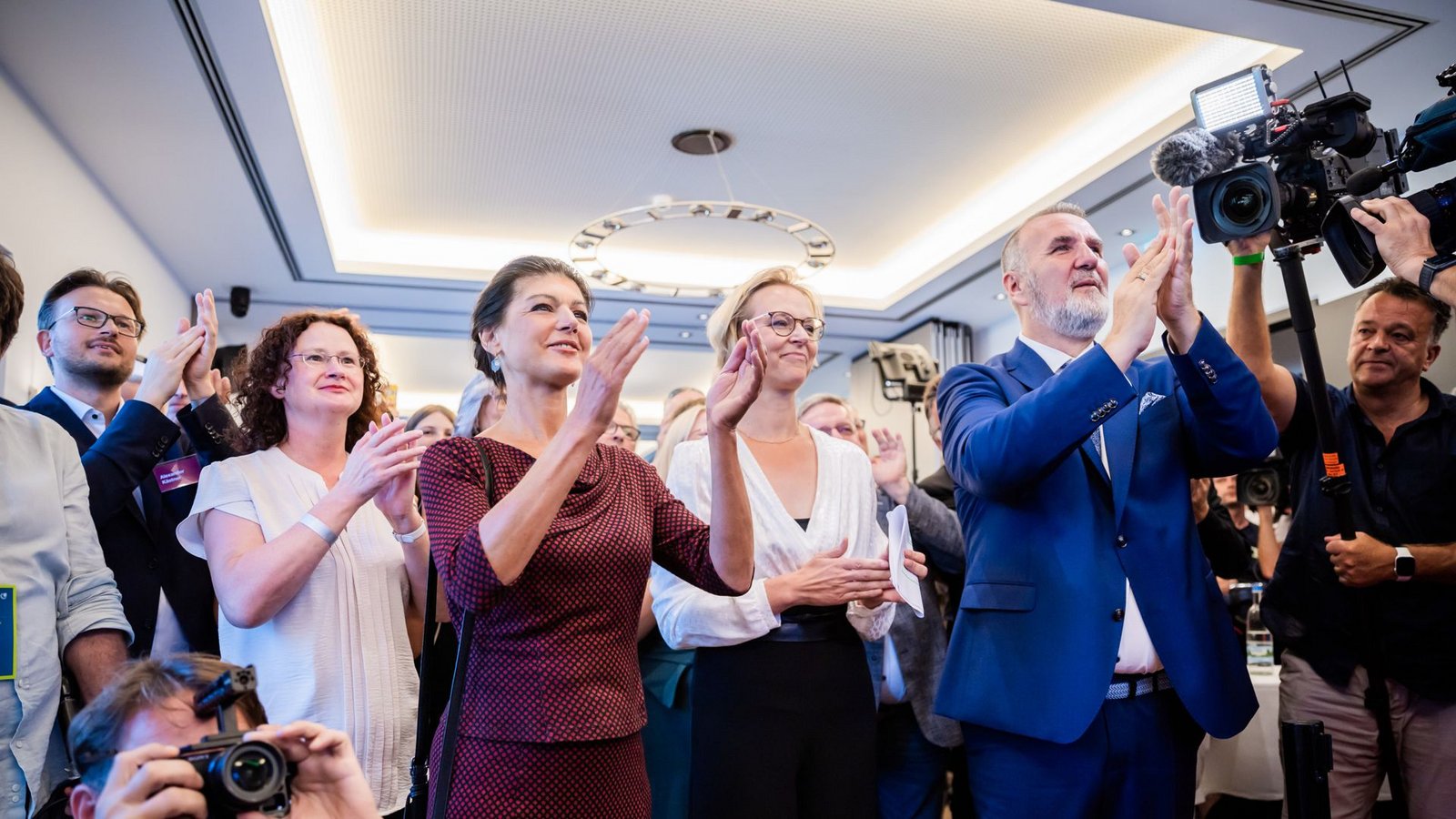 Noch ist das BSW zu großen Teilen eine Partei aus Anfängern und Unerfahrenen – trotz der einzelnen Ausnahmen.Foto: dpa/Christoph Soeder Noch ist das BSW zu großen Teilen eine Partei aus Anfängern und Unerfahrenen – trotz der einzelnen Ausnahmen.Foto: dpa/Christoph Soeder