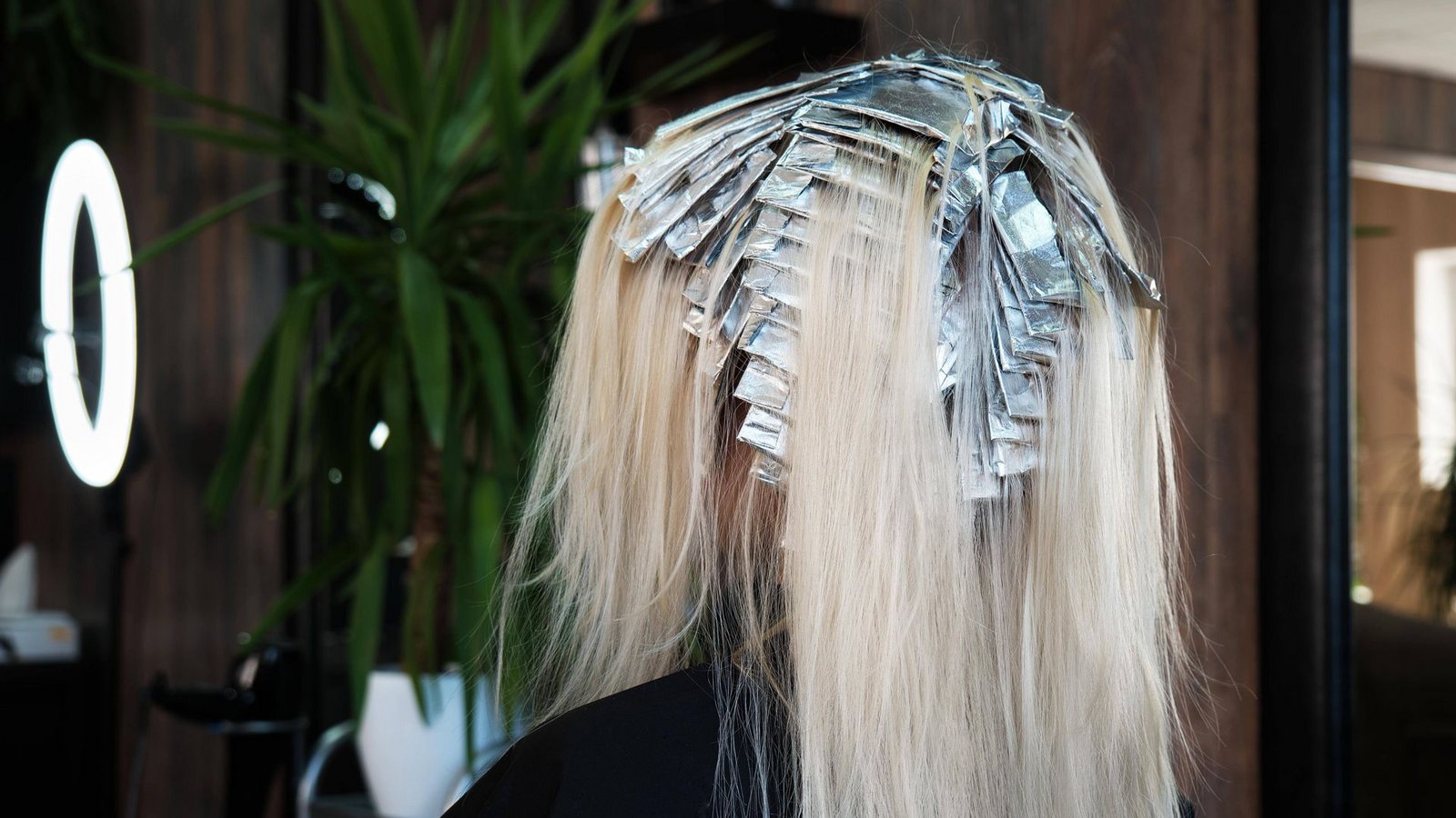 Angst vorm Friseur? Bei „Germany’s Next Topmodel“ wird gern die Schere angesetzt (Symbolbild).Foto: IMAGO/imagebroker/IMAGO/imageBROKER/Nikita Kobrin Angst vorm Friseur? Bei „Germany’s Next Topmodel“ wird gern die Schere angesetzt (Symbolbild).Foto: IMAGO/imagebroker/IMAGO/imageBROKER/Nikita Kobrin