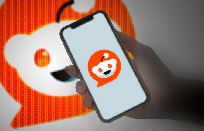 Reddit ist heute weltweit ausgefallen. Ursache ist ein Ausfall bei Amazon Web Services (AWS), der zahlreiche Online-Dienste lahmgelegt hat. Alle Infos hier.<span class='image-autor'>Foto: EvaristoMGD / Shutterstock.com</span>
