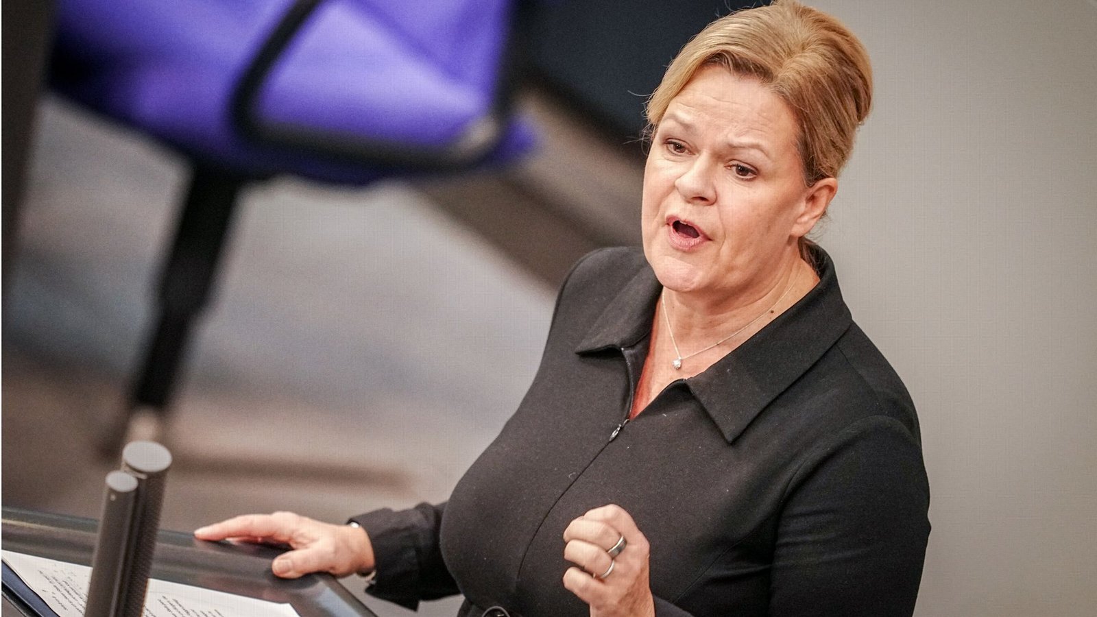 Nancy Faeser (SPD), Bundesministerin für Inneres und Heimat, hat den Abschluss von Migrationsabkommen mit sechs weiteren Ländern angekündigt.Foto: dpa/Kay Nietfeld Nancy Faeser (SPD), Bundesministerin für Inneres und Heimat, hat den Abschluss von Migrationsabkommen mit sechs weiteren Ländern angekündigt.Foto: dpa/Kay Nietfeld