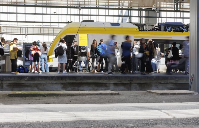 Die Menschenmassen an Bahnhöfen ziehen auch Kriminelle an.<span class='image-autor'>Foto: Lichtgut/Julian Rettig</span>