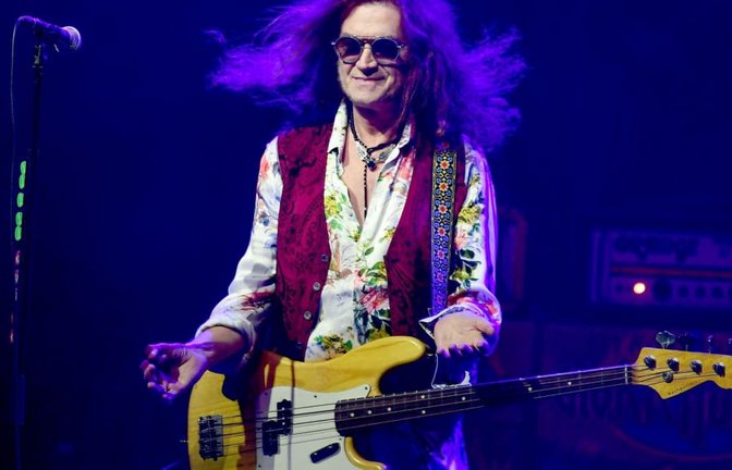 Glenn Hughes muss sich aus gesundheitlichen Gründen vom Bühnenleben verabschieden. (Archivbild)<span class='image-autor'>dpa/Britta Pedersen</span>
