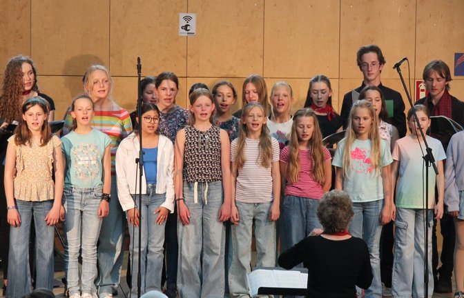 „Pura Vida“: Der Chor conTakt und der Singtreff der Klassen 5 und 6 machen gemeinsame Sache.