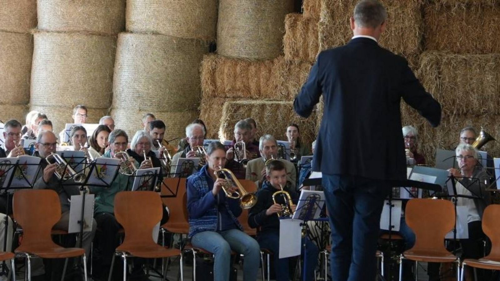 Der Bezirksposaunentag mit Erntedank findet in Ensingen in der Maschinenhalle statt.  Foto: p