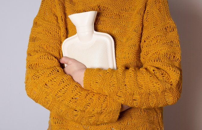 So säubern Sie Ihre Wärmflasche.<span class='image-autor'>Foto: Jovana Dzo / shutterstock.com</span>