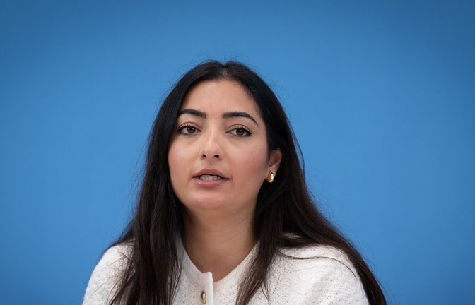 Reem Alabali-Radovan wird neue Entwicklungsministerin im Kabinett von Friedrich Merz.<span class='image-autor'>Foto: Soeren Stache/dpa/Soeren Stache</span>