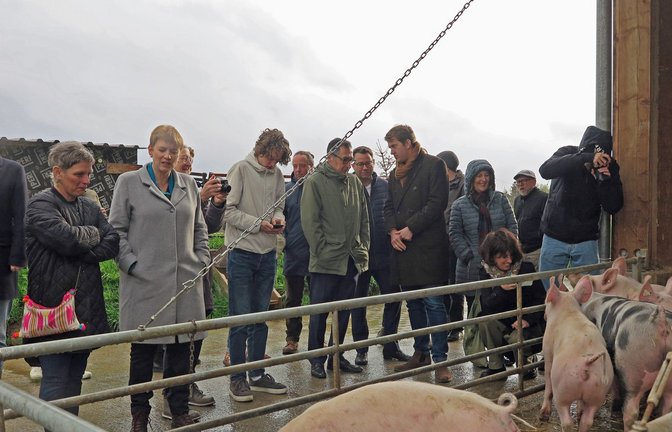 Der Biobauer möchte Cem Özdemir die Sorgen der Landwirte näherbringen.<span class='image-autor'>Foto: StZN/Ulrike Rapp-Hirrlinger</span>