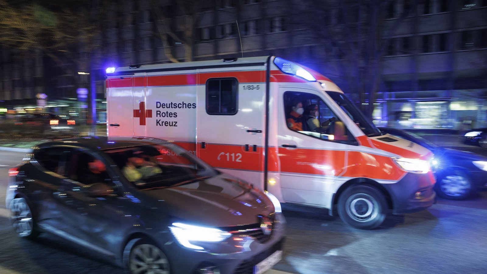 Die Retter sind im Dauerstress – und werden in Zukunft wohl noch mehr Wachen, Wagen und Mitarbeiter brauchen.Foto: Lichtgut/Julian Rettig Die Retter sind im Dauerstress – und werden in Zukunft wohl noch mehr Wachen, Wagen und Mitarbeiter brauchen.Foto: Lichtgut/Julian Rettig
