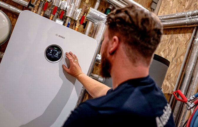 Mieterinnen und Mieter in Deutschland sollen bei einem Heizungstausch nicht allein auf den Folgekosten für Öl oder Gas sitzen bleiben (Symbolfoto).<span class='image-autor'>Foto: Fabian Sommer/dpa/dpa-tmn/Fabian Sommer</span>