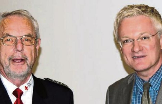 Im Konflikt: Fritz Hasenauer (links), Chef des DRK-Ortsvereins Sersheim, und Utz Remlinger, Vorsitzender des DRK-Kreisverbandes. Foto: Archiv