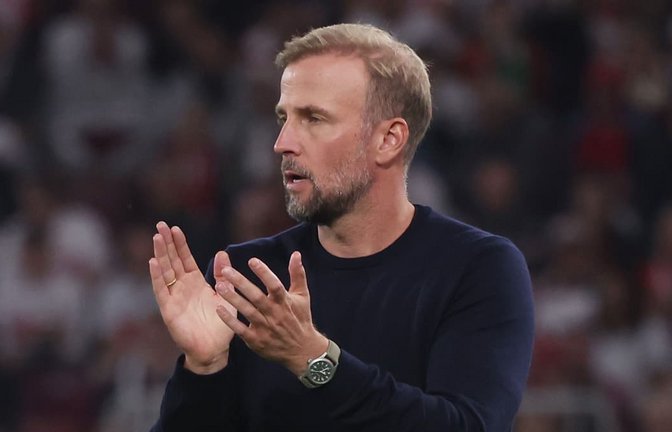 VfB-Trainer Sebastian Hoeneß will sich bei den Dortmundern für die Heimniederlage aus dem April revanchieren.<span class='image-autor'>Baumann</span>