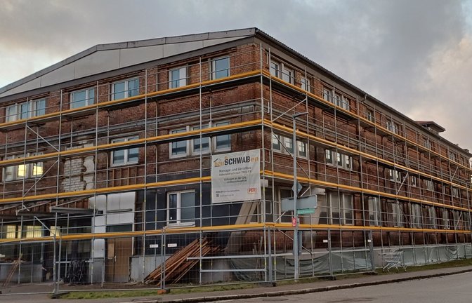 Kurz vor seinem Abriss zeigt sich das Vaihinger Enßle-Gebäude mit Industriecharme vergangener Zeiten im Backsteingewand.  <span class='image-autor'>Foto: Rücker</span>