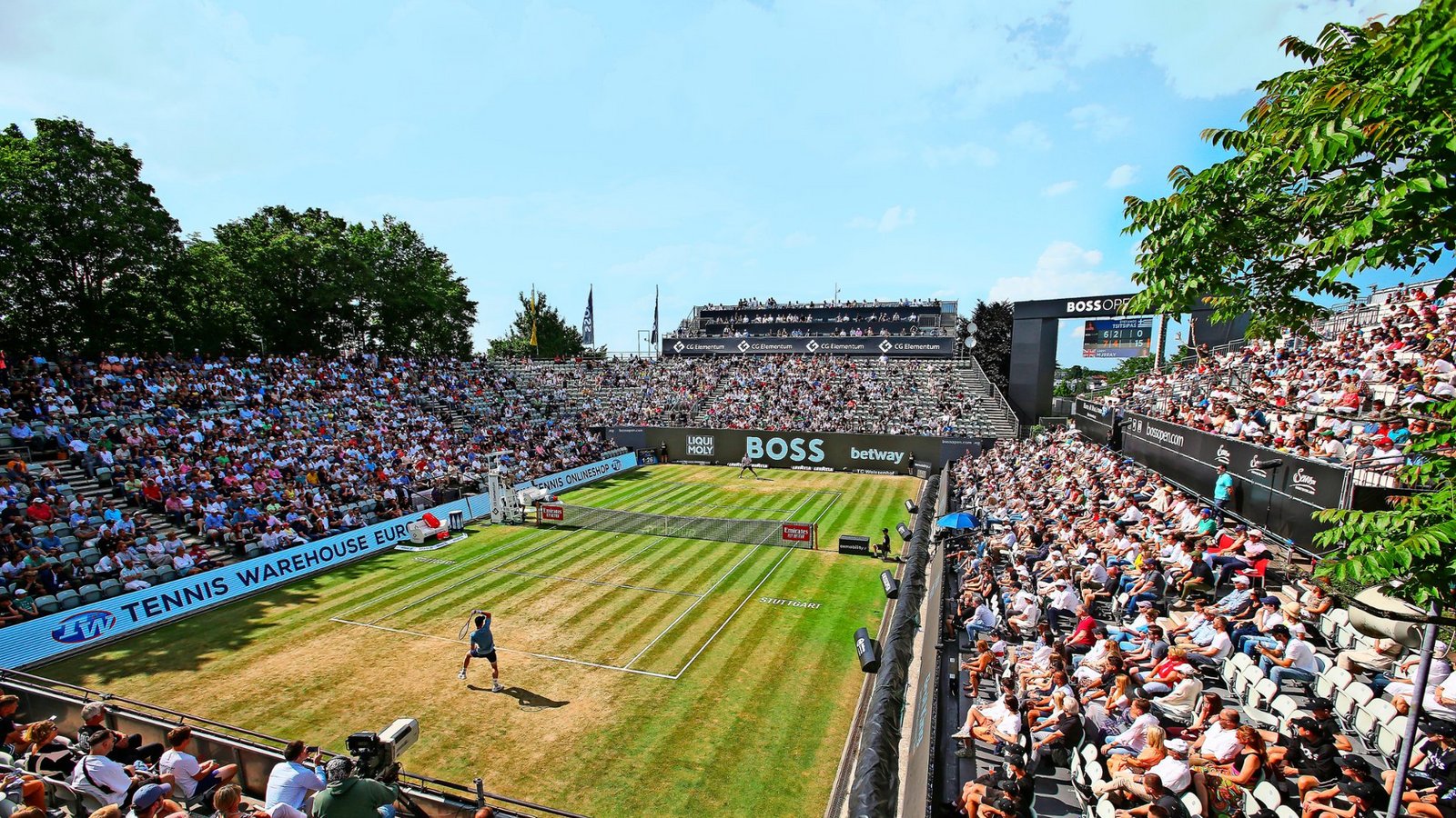 Der 5000 Fans fassende Centre Court ist Schauplatz des Stuttgarter Weissenhof-Turniers.Foto: Pressefoto Baumann