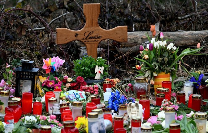 Der gewaltsame Tod der Zwölfjährigen am 11. März schockt viele Menschen. Nun findet die Trauerfeier statt.<span class='image-autor'>Foto: Federico Gambarini/dpa</span>