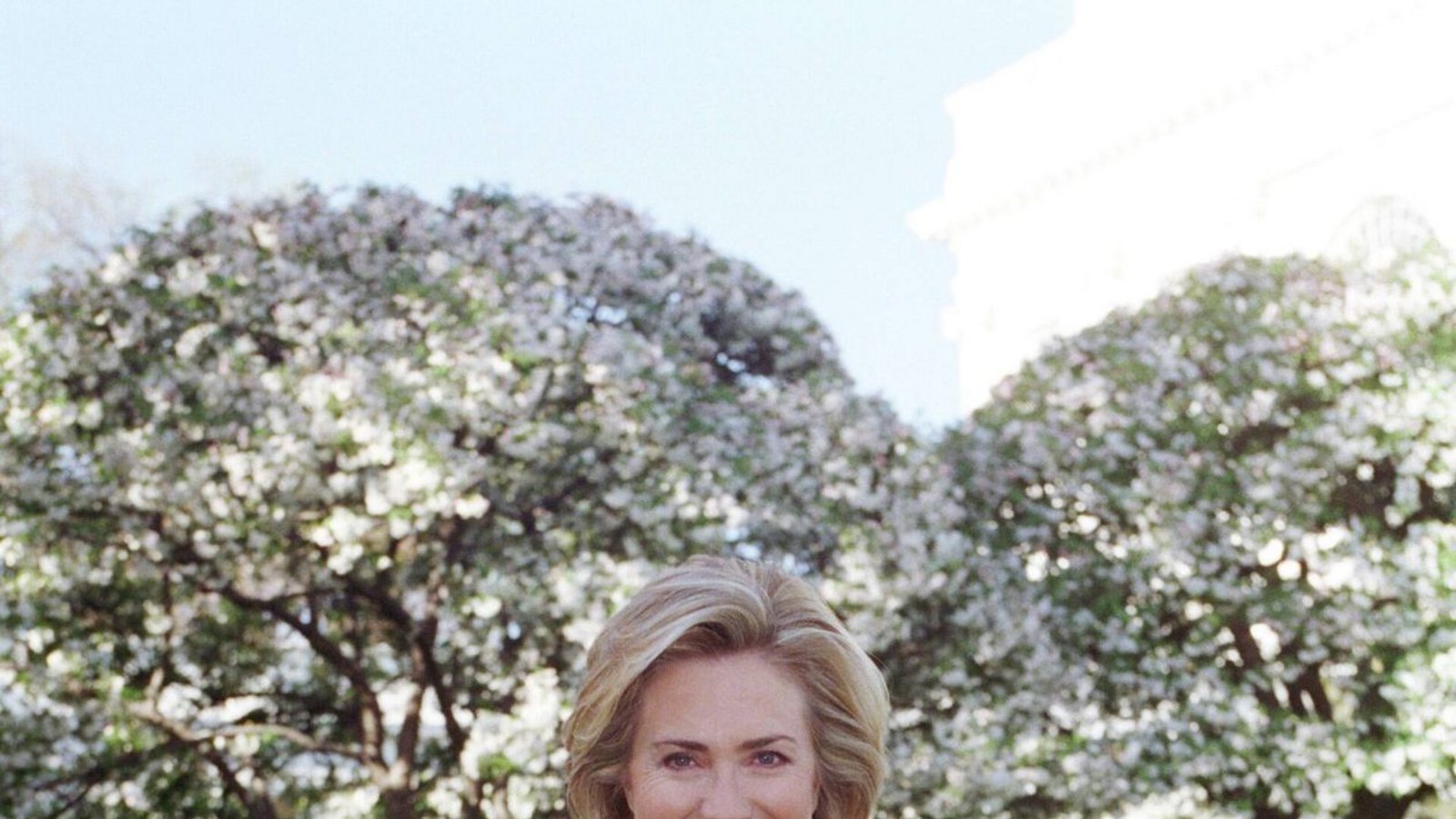 Hillary Clinton (First Lady von 1993 bis 2001): „Nur“ First Lady sein war Hillary Rodham Clinton immer zu wenig – die Frau von Bill Clinton hegte eigene politische Ambitionen. Als First Lady ging sie die Reform des Gesundheitswesens an, doch ihre Pläne fielen krachend durch. Nach der Amtszeit ihres Mannes wurde sie zunächst Senatorin, dann Außenministerin und scheitere dann an Donald Trump, als sie sich anschickte, die erste US-Präsidentin zu werden.Foto: imago images / Everett Collection
