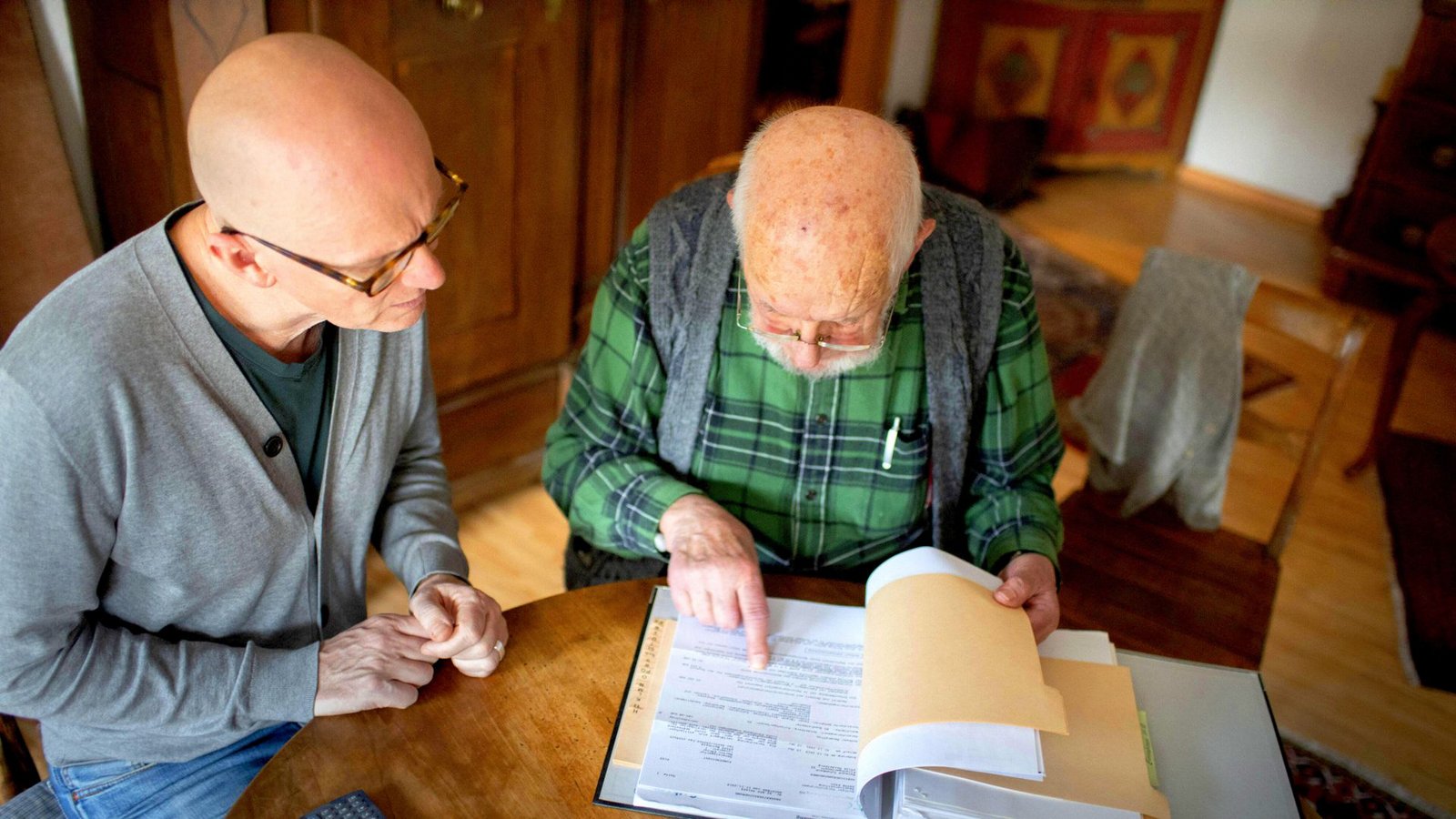 Ältere Menschen, die pflegebedürftig werden, können schnell in finanzielle Nöte geraten.Foto: Imago images/photothek/Ute Grabowsky
