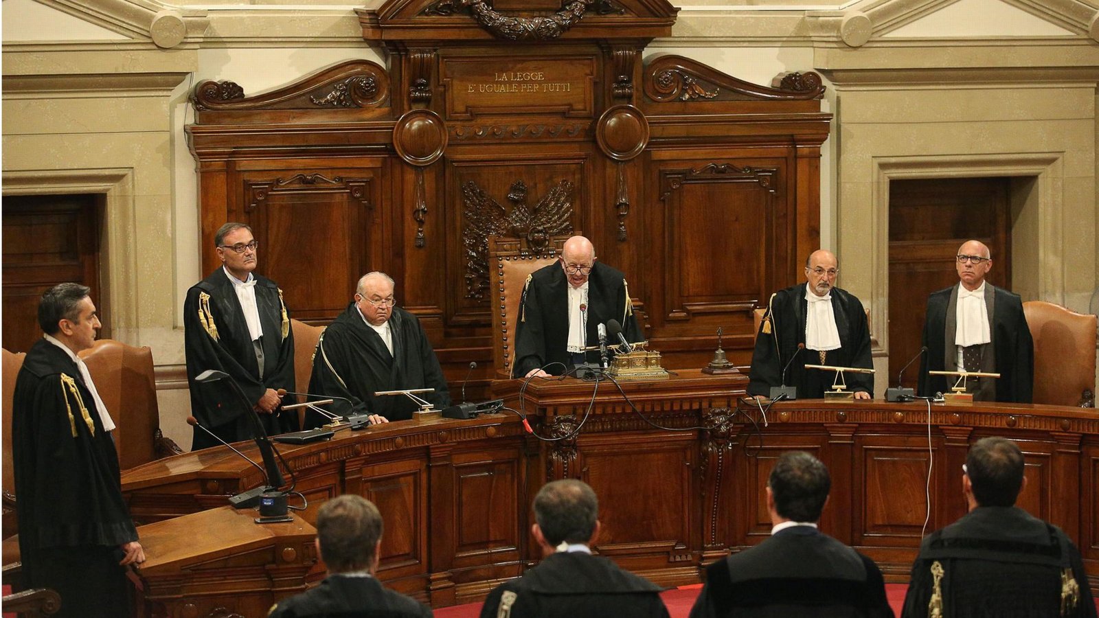 Schon Silvio Berlusconi wollte einen Psychotest für Italiens Richter und Staatsanwälte (hier ein Urteilsspruch gegen ihn im Jahr 2013). Nun vollendet Giorgia Meloni seinen Plan.Foto: dpa/Alessandro Di Meo