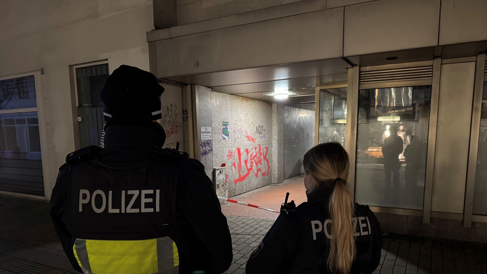 Bei dem Messerangriff wurde ein 16-Jähriger lebensgefährlich verletzt.Foto: Christian Müller/dpa/Christian Müller Bei dem Messerangriff wurde ein 16-Jähriger lebensgefährlich verletzt.Foto: Christian Müller/dpa/Christian Müller