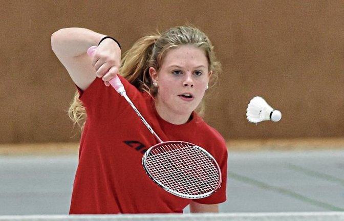 Lea Ensinger soll an das Niveau der Badminton-Landesliga herangeführt werden. Sie gehört künftig ebenso zum Kader der ersten Mannschaft beim SV Illingen wie Adrian Butschko. Foto: Leitner